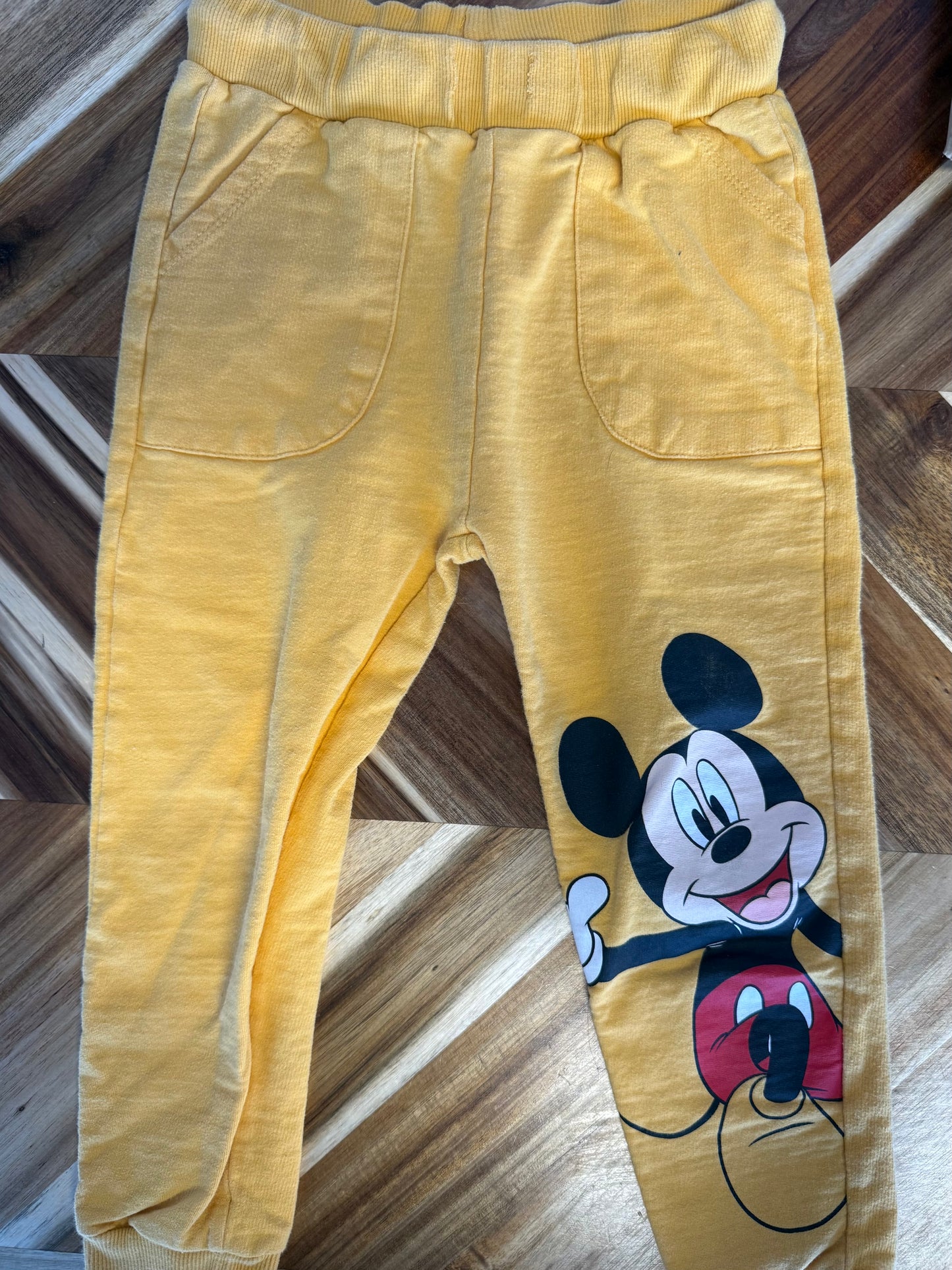 Jogginghose Gr. 98