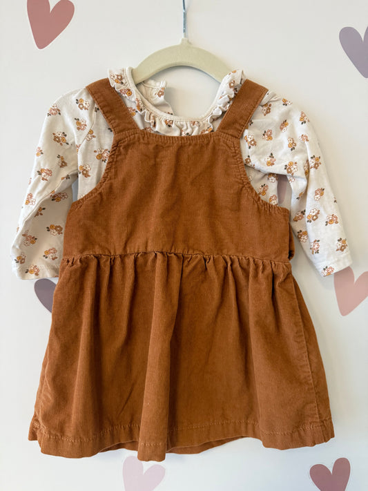 Latzrock mit Shirt Gr. 74